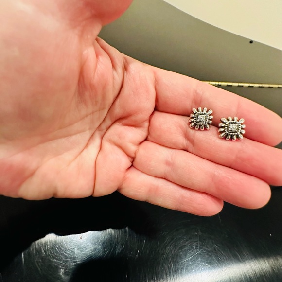 Authentic Luxury Minimalist LAGOS Sterling Silver and diamond Earrings - Picture 12 of 17